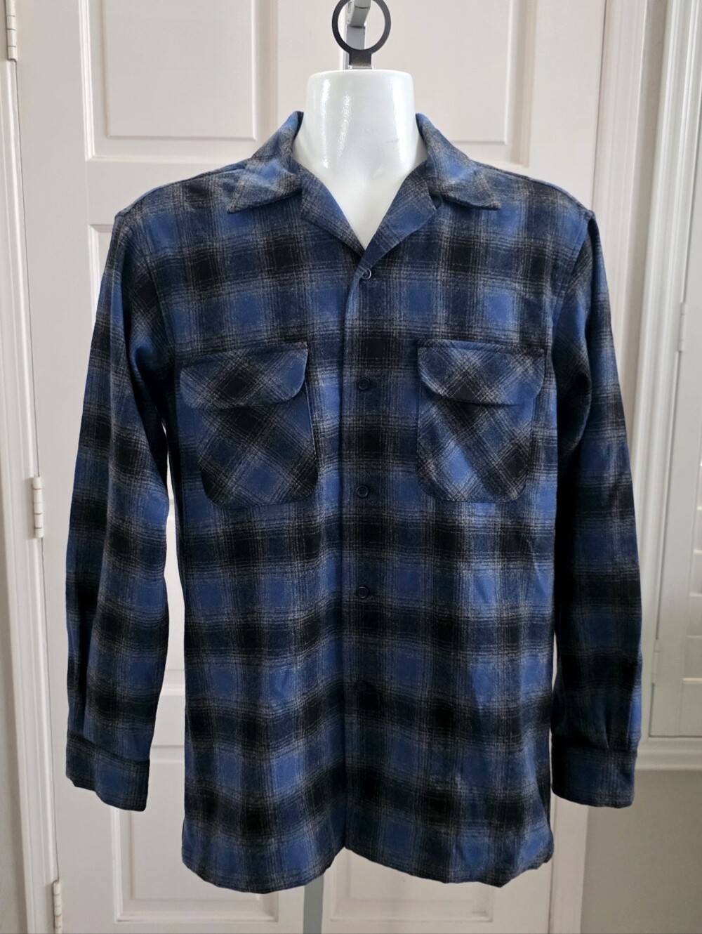 Pendleton Board Shirt 1982 iconic 100% virgin wool flannel Loop Collar SZ Medium